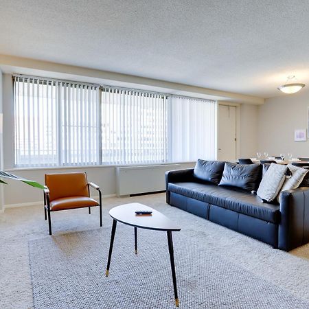 Beautiful 2Br Apartment At Crystal City With Gym Arlington Exterior photo