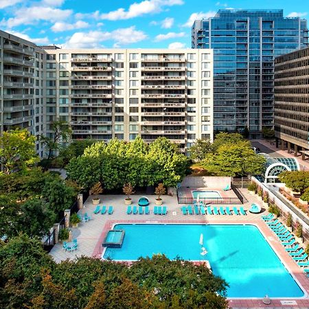 Beautiful 2Br Apartment At Crystal City With Gym Arlington Exterior photo