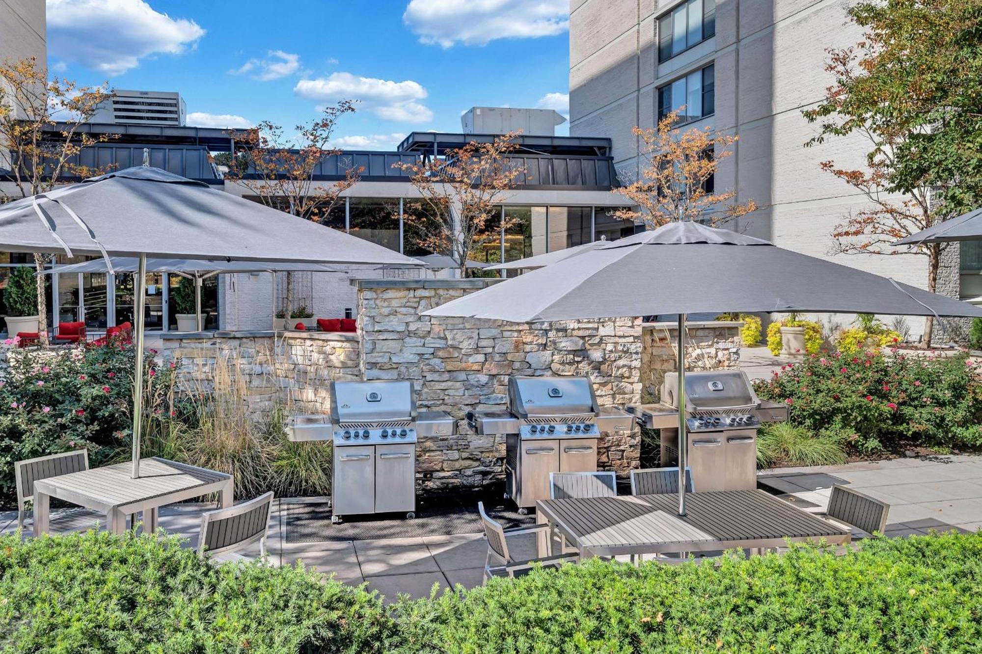 Beautiful 2Br Apartment At Crystal City With Gym Arlington Exterior photo